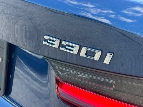 Used 2022 BMW 330i xDrive Sedan w/ Premium Package 2 AWD/4WD image 12