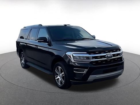 Used 2024 Ford Expedition Max Limited image 3