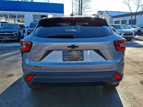 Used 2024 Chevrolet Trax RS image 6