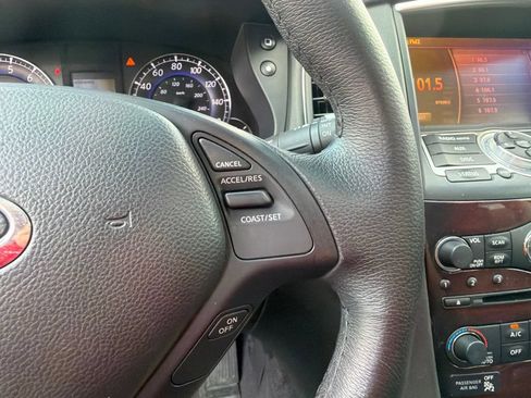 Used 2017 INFINITI QX50 AWD w/ Premium Package image 24