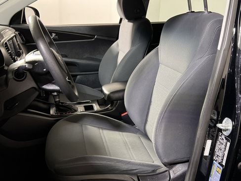 Used 2020 Kia Sorento L image 11