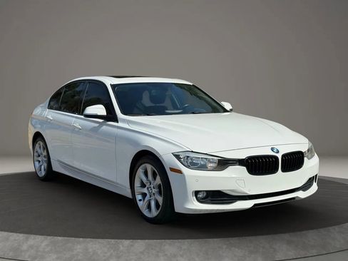 Used 2015 BMW 320i Sedan image 3
