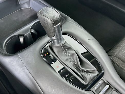Used 2024 Honda HR-V LX image 23