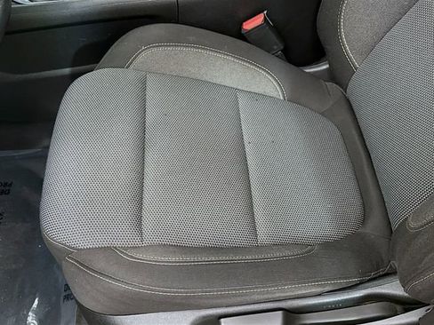 Used 2020 Chevrolet Traverse LS image 19