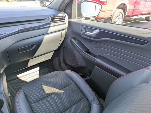 Used 2026 Ford Escape ST-Line w/ Tech Pack #1 FWD image 18