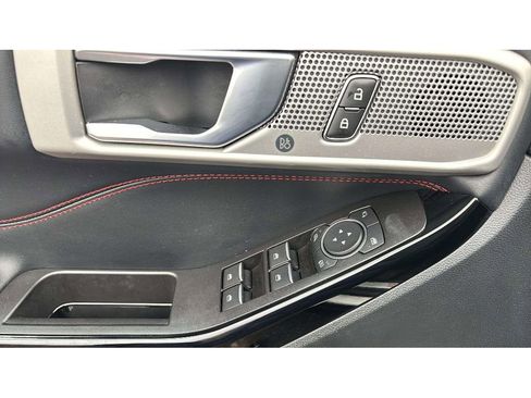 Used 2022 Ford Explorer ST-Line w/ Class IV Trailer Tow Package image 21