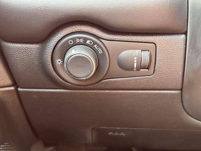 Used 2025 Dodge Durango GT AWD/4WD image 20