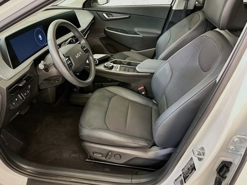 Used 2024 Kia EV6 Light AWD/4WD image 13
