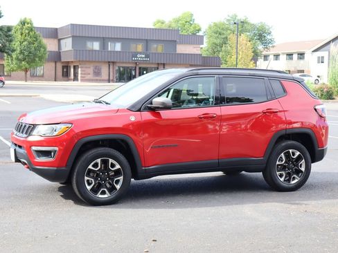 Used 2018 Jeep Compass Trailhawk AWD/4WD image 10