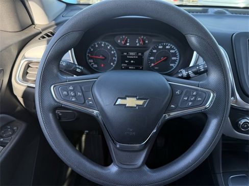 Certified 2021 Chevrolet Equinox LS w/ LS Convenience Package image 12