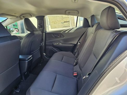 Used 2027 Toyota Prius LE FWD image 16
