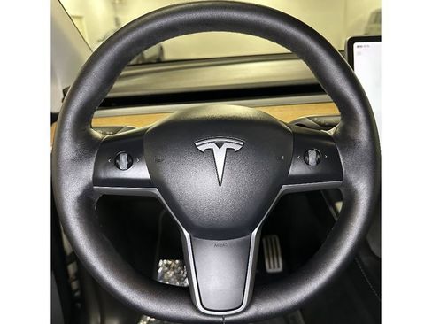 Used 2022 Tesla Model Y Performance AWD/4WD image 23