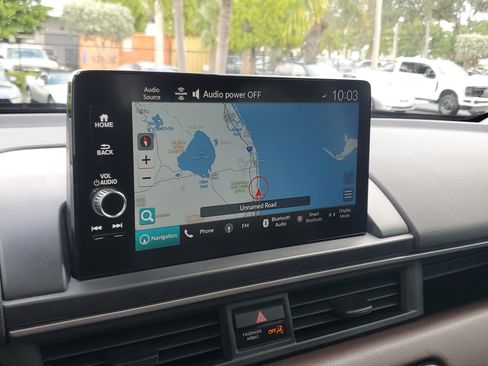 Used 2023 Honda Pilot Elite image 25