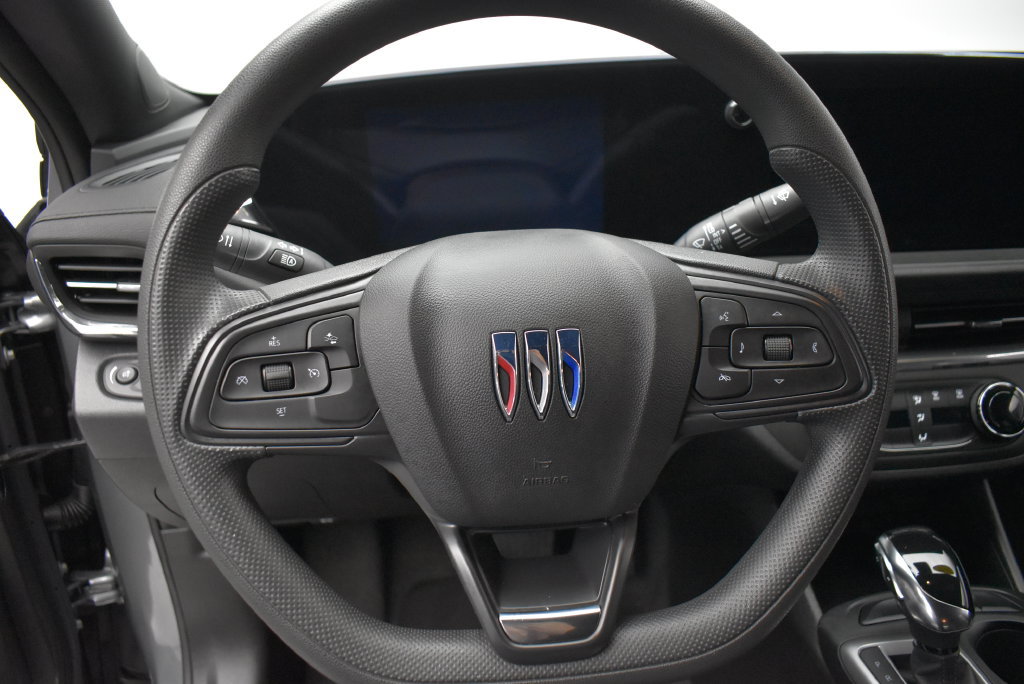 Used 2025 Buick Envista Preferred FWD image 15