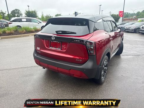 Used 2025 Nissan Kicks SV w/ Illumination Package AWD/4WD image 9