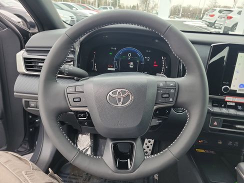 New 2026 Toyota Camry SE image 16