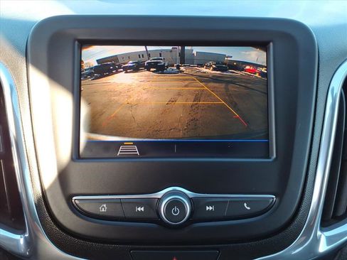 Used 2021 Chevrolet Equinox LT image 13