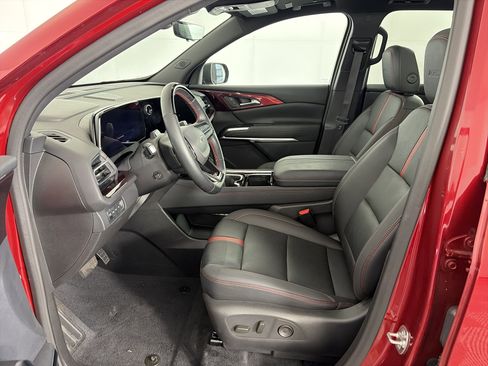 Certified 2024 Chevrolet Traverse RS w/ LPO, Floor Liner Package AWD/4WD image 6