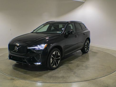 Certified 2026 Volvo XC60 B5 Plus AWD/4WD image 1