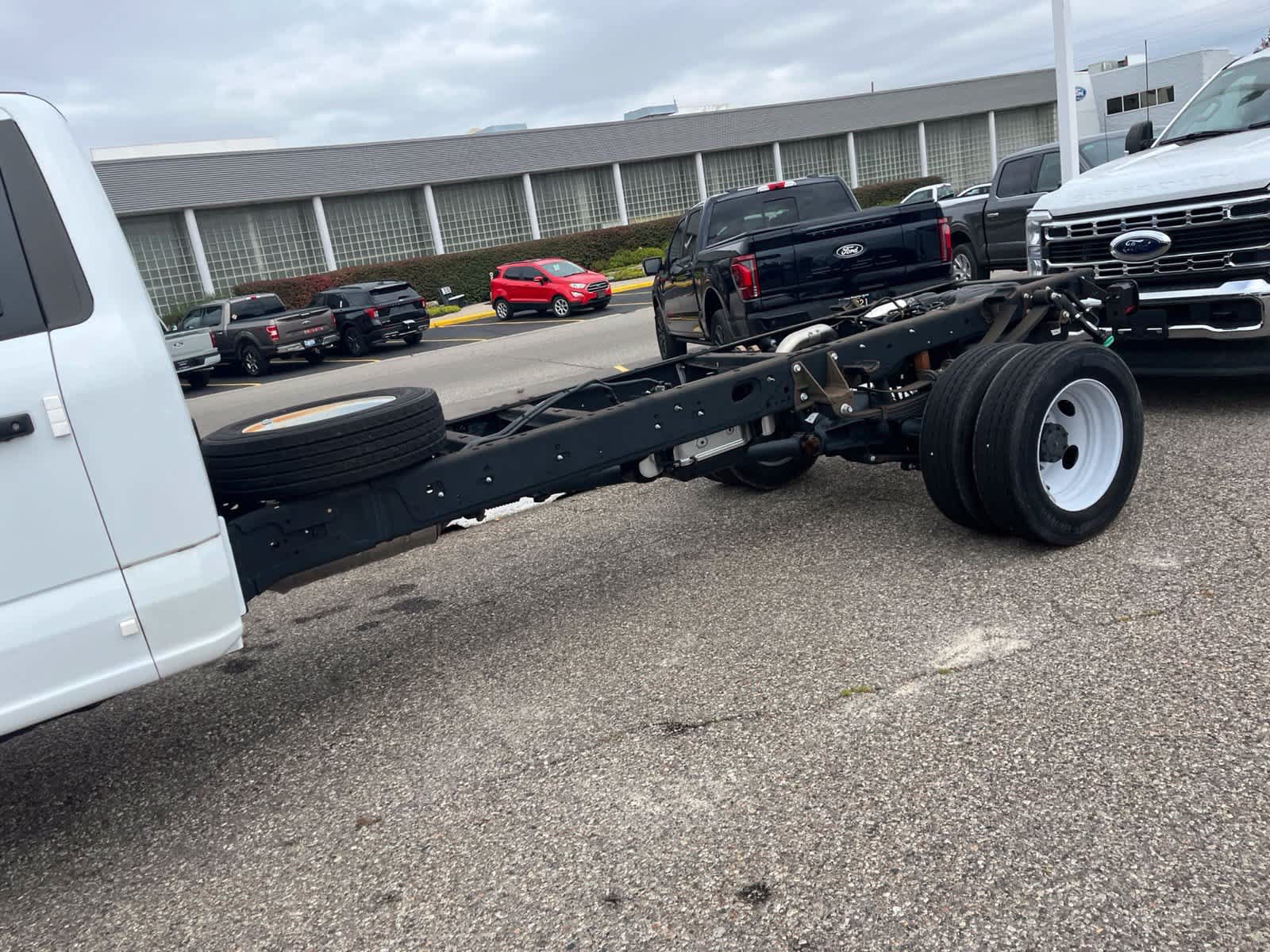 Used 2023 Ford F450 XLT w/ XLT Value Package RWD image 7
