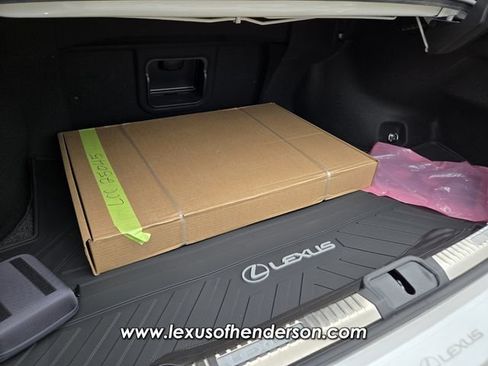 Certified 2025 Lexus ES 300h w/ Premium Package FWD image 16