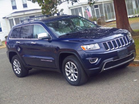 Used 2015 Jeep Grand Cherokee Limited w/ Trailer Tow Group IV image 33