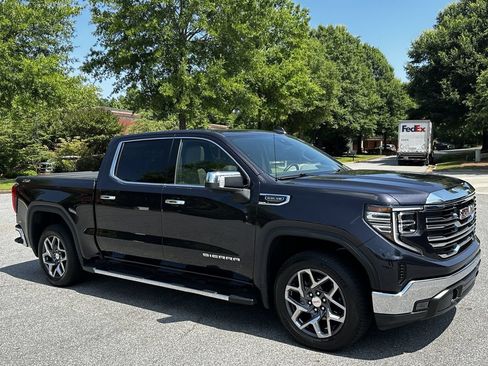 Used 2023 GMC Sierra 1500 SLT w/ SLT Premium Package AWD/4WD image 1
