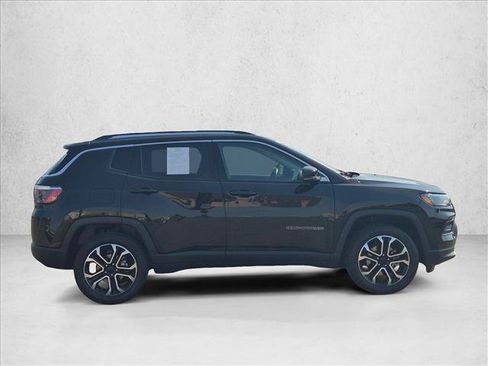 Used 2022 Jeep Compass Limited w/ Sun and Sound Group AWD/4WD image 4
