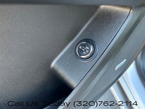 Certified 2023 Chevrolet Traverse Premier AWD/4WD image 15