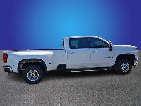 Used 2022 Chevrolet Silverado 3500 LTZ w/ LTZ Plus Package AWD/4WD image 4