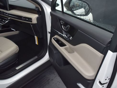 New 2025 Lincoln Corsair Grand Touring w/ Equipment Group 301A image 16