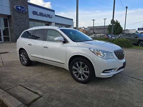 Used 2017 Buick Enclave Premium w/ Experience Buick Package FWD image 27