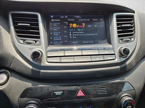 Used 2018 Hyundai Tucson SEL Plus FWD image 16