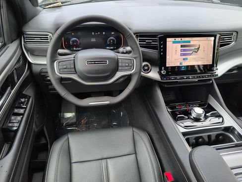 New 2026 Jeep Grand Wagoneer 4WD image 18