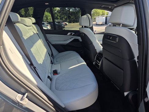 New 2026 BMW X5 xDrive50e w/ Executive Package AWD/4WD image 16