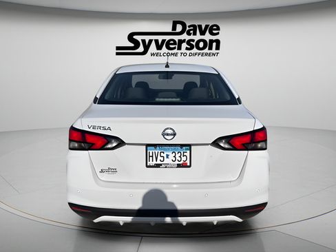 Used 2021 Nissan Versa S FWD image 5