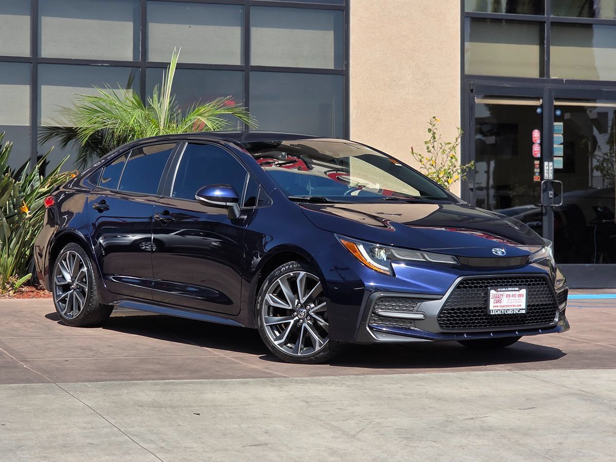 Used 2021 Toyota Corolla SE FWD image 3