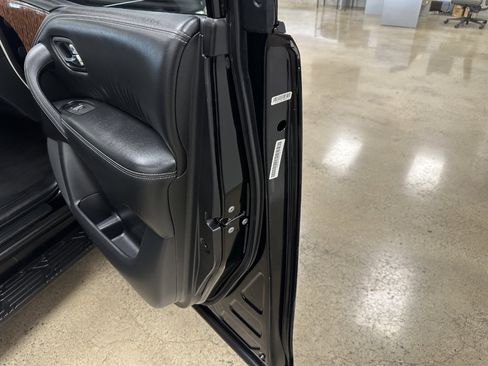 Used 2020 Nissan Armada SL w/ Premium Package image 79