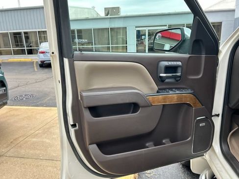 Used 2015 Chevrolet Silverado 1500 LTZ w/ LTZ Plus Package AWD/4WD image 22