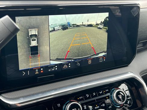 New 2026 GMC Sierra 2500 Denali w/ Denali Reserve Package AWD/4WD image 30