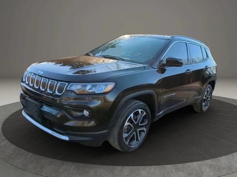 Used 2022 Jeep Compass Limited AWD/4WD image 26