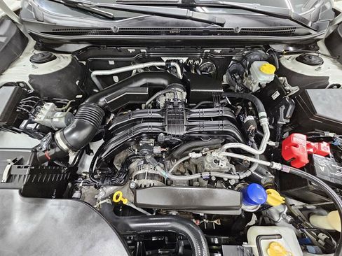 Used 2024 Subaru Outback Premium image 7