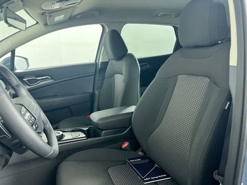 New 2026 Kia Sportage S image 14