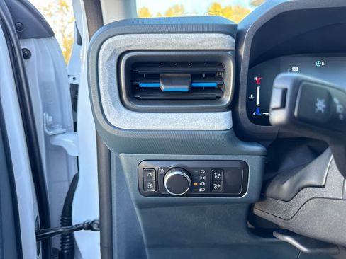 New 2025 Ford Maverick XLT w/ Equipment Group 301A image 15