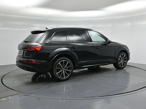 Used 2022 Audi Q7 3.0T Premium Plus w/ Premium Plus Package AWD/4WD image 31