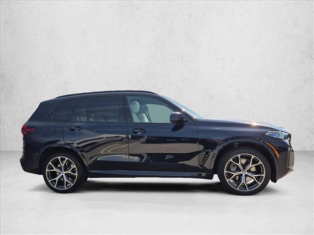 Used 2026 BMW X5 xDrive50e w/ M Sport Package AWD/4WD image 4