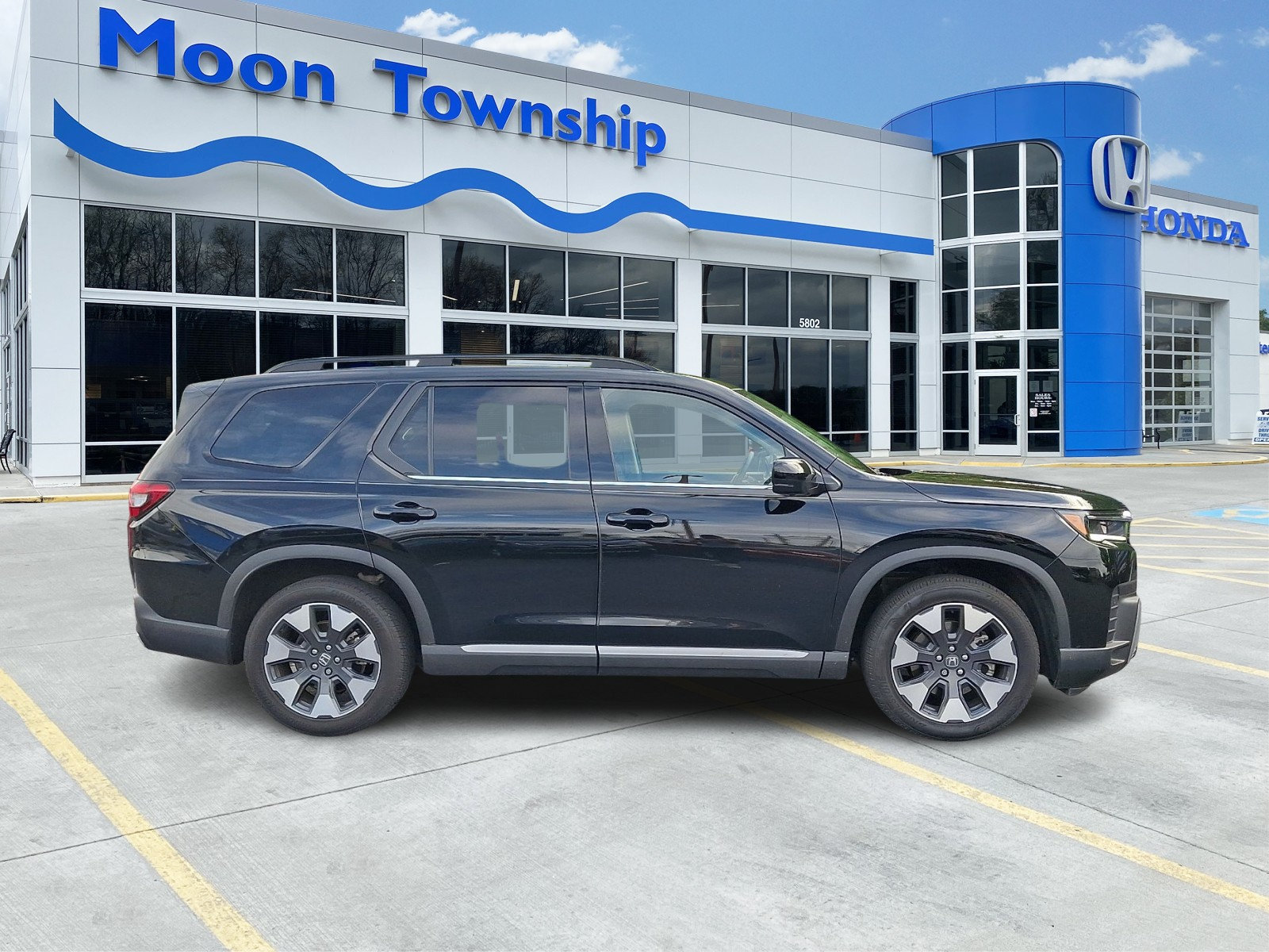 Used 2026 Honda Pilot Elite image 7