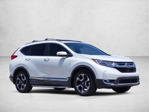 Used 2018 Honda CR-V Touring image 3
