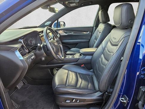Used 2023 Cadillac XT6 Premium Luxury w/ Platinum Package AWD/4WD image 14