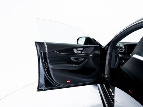 Used 2023 Mercedes-Benz AMG GT 63 w/ Driver Assistance Package image 10